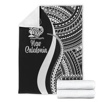 New Caledonia Premium Blanket - White Polynesian Tentacle Tribal Pattern Crest - Polynesian Pride